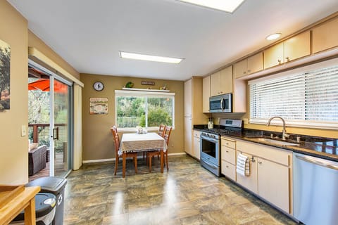 Plenty of room in the kitchen for all the cooks in your group.