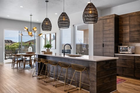 House, Multiple Bedrooms | Private kitchen | Fridge, oven, coffee/tea maker, toaster