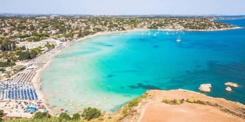 Villa, 3 Bedrooms, Smoking, Garden View | Beach