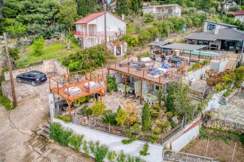 Studio, 1 Bedroom, Balcony, Garden View | Property grounds