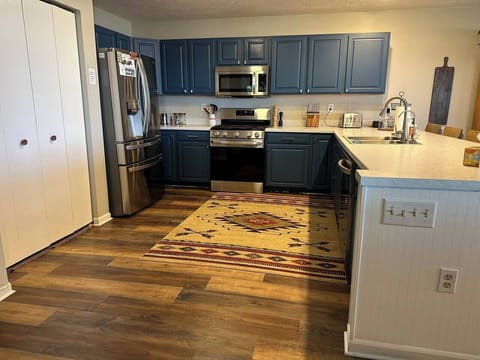 380bea52 3c5a 4685 9237 f18379cd59f8