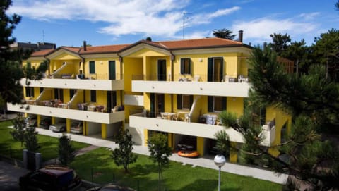 Apartment, 1 Bedroom, Balcony, Garden View | Exterior
