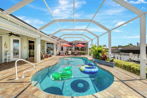 Saltwater Pool, Canal