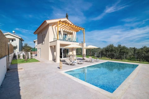 Villa Riza Sea image