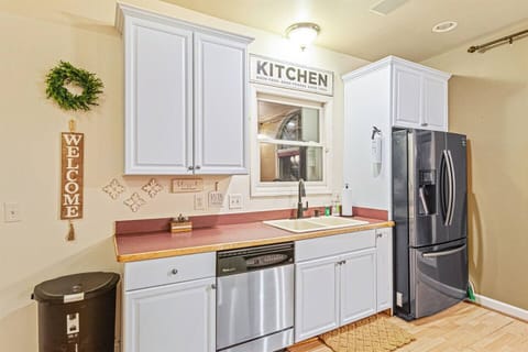 A fully equipped kitchen for your stay!