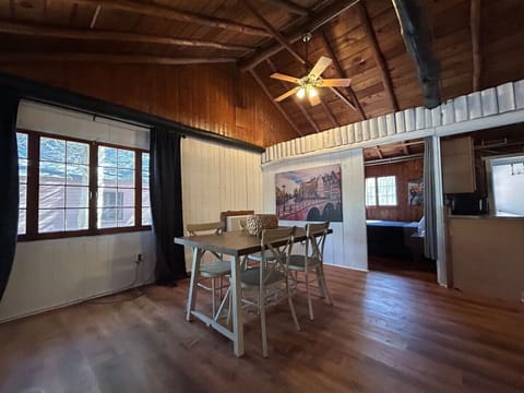 Dining area to enjoy meals with your loved ones