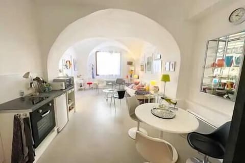 ec0b019a-d7ac-4366-9c70-7dbce9021c45