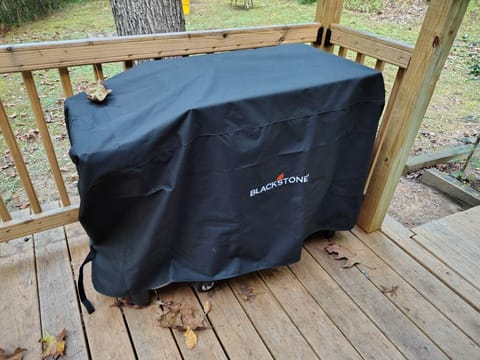 Griddleâs waitinâ for ya. Cook breakfast at sunrise or throw on some burgers come suppertime.