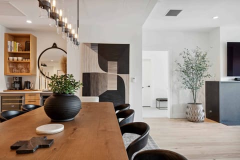 1711470517456-2186-18