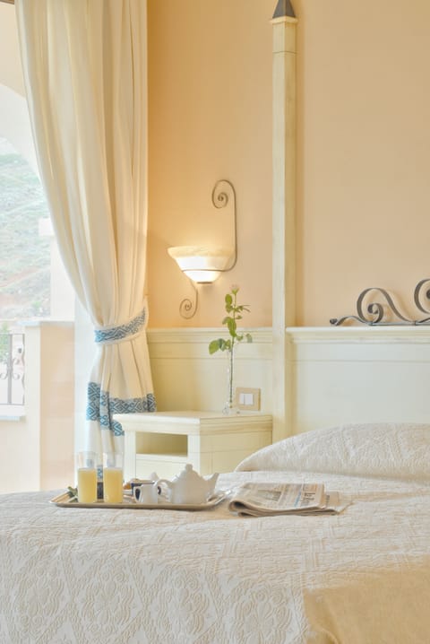 Minibar, in-room safe, individually furnished, desk