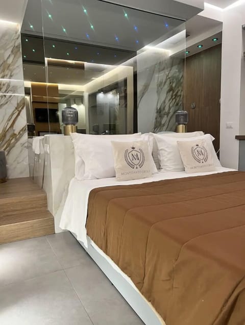 Exclusive Apartment | 1 bedroom, minibar, desk, soundproofing