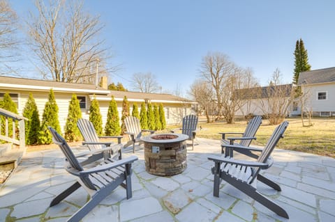 Patio | Fire Pit