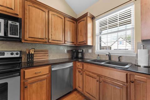 There is a regular coffee pot as well as a Keruig!