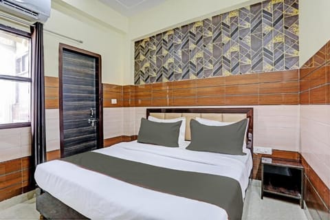 Classic Room | Desk, free WiFi