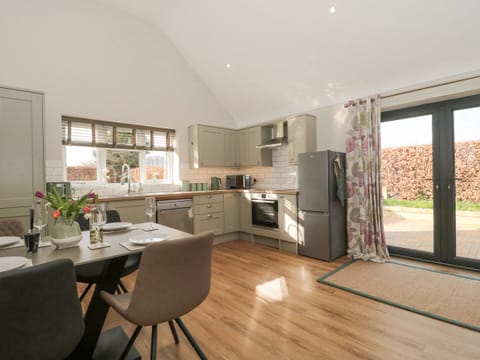 Fridge, dishwasher, electric kettle, toaster