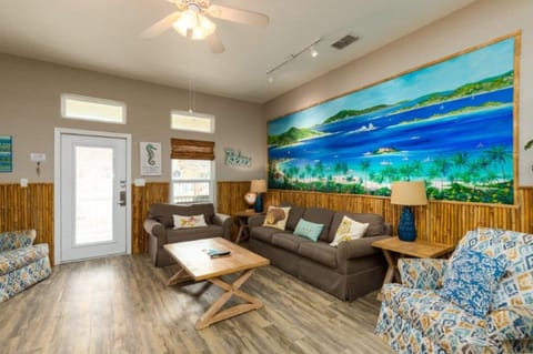 Studio (2 Bedrooms) | Property amenity