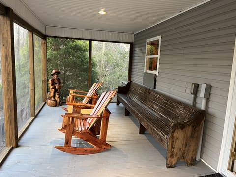 An old ‘pew’ from a church that can sit 8 people! Rustic and beautiful!