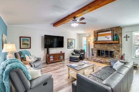 House (3 Bedrooms) | Front of property