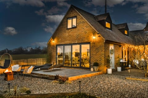 Heron's Nest, Ripple, Worcestershire by night