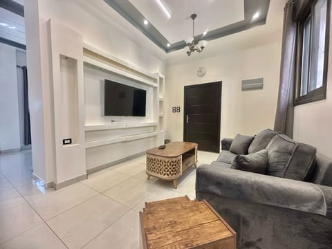 Superior Apartment, 1 King Bed, Non Smoking, Mountain View - 47 - Apartment No. 2 | Living area | 55-inch Smart TV with cable channels
