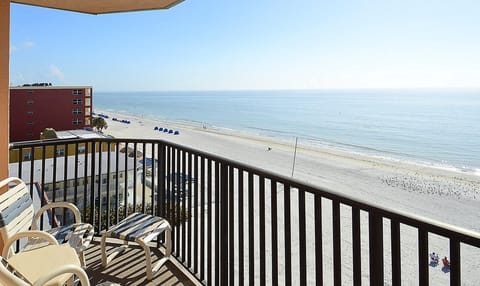 Condo, 1 King Bed (Emerald Isle 601) | Property grounds