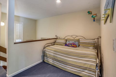 House, 1 King Bed (Gulfside Villas 6) | 2 bedrooms, WiFi