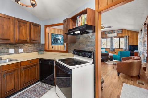 Kitchen-Living Room: Cornerstone Cabin at Springdale