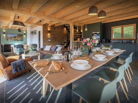 Dining/Kitchen/Lounge