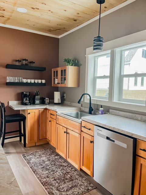 Main Level Dining/Kitchen