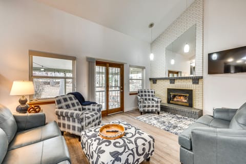 Arvada Vacation Rental | 3BR | 3.5BA | 2,500 Sq Ft | Stairs Required