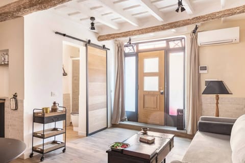 Apartment, 1 Bedroom | Lounge