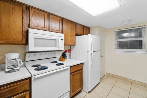 Condo, 2 Bedrooms, Beach View (715A) | Private kitchen | Full-size fridge, microwave, oven, stovetop