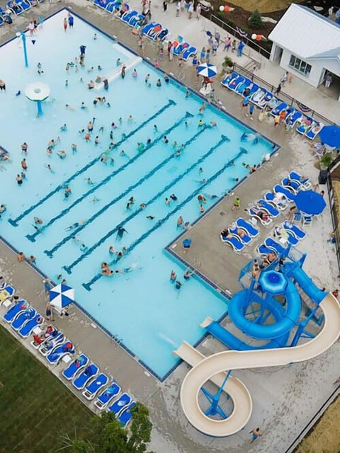 Seasonal outdoor pool, lifeguards on site