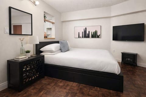 Updated queen bed frame :) 