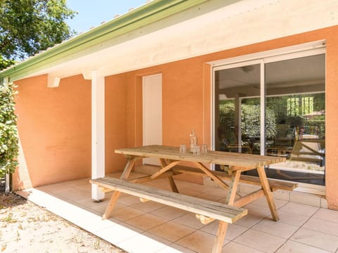 Property, Building, Wood, Plant, Shade, Table, Window, Interior Design, House, Wood Stain