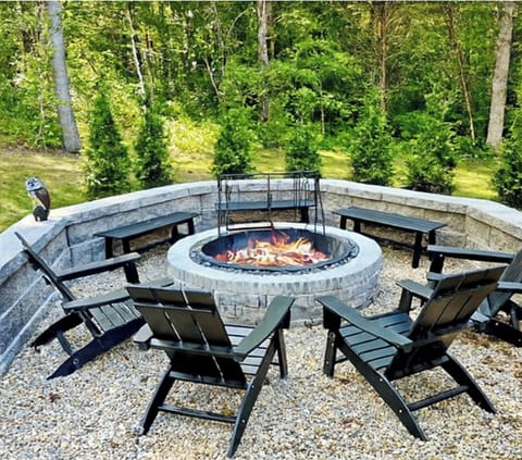 Unforgettable evenings by the fire pit under the stars