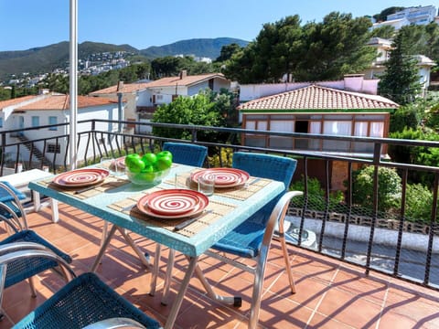 Sky, Property, Plant, Building, Table, Flowerpot, Tree, Outdoor Table, Outdoor Furniture, House