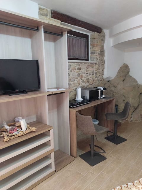 Deluxe Studio | Free minibar, desk, free WiFi