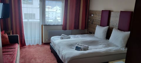 Quadruple Room | Free WiFi, bed sheets