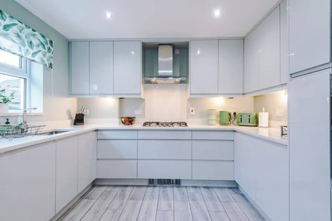 The fully equipped kitchen has everything you need for a long or short stay in Northwich.