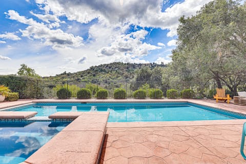 Escondido Vacation Rental | 5BR | 3.5BA | 2,900 Sq Ft | Small Step for Entry