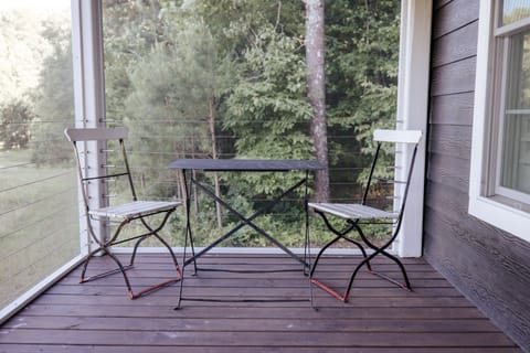 0622202120V320Wedding20Issue_-55201