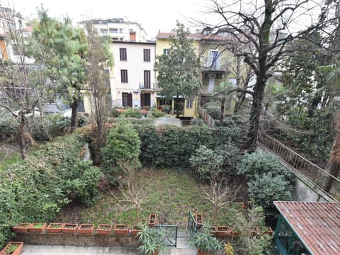 Plant, Sky, Property, Building, Flowerpot, Cloud, Architecture, Window, Table, Outdoor Furniture