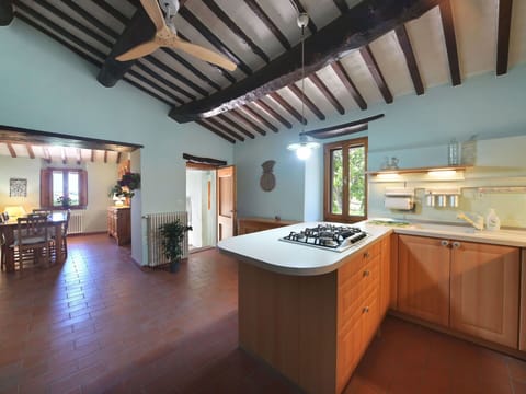 Property, Table, Building, Wood, Cabinetry, Sink, Interior Design, Flooring, Floor, Hardwood