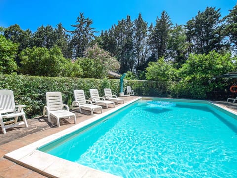 Water, Plant, Property, Sky, Swimming Pool, Azure, Nature, Blue, Botany, Body Of Water