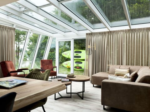 Table, Furniture, Plant, Wood, Comfort, Interior Design, Shade, Building, Flooring, Window