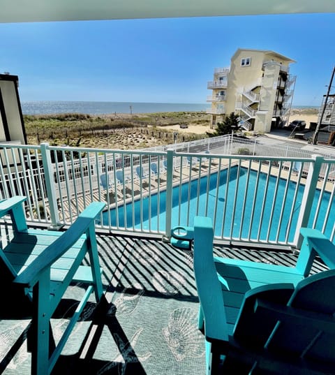 Wake up and enjoy this view each morning with your coffee on the balcony!