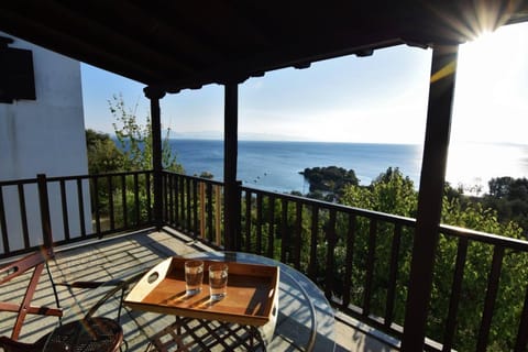 Villa, 4 Bedrooms, Balcony, Garden View | Balcony