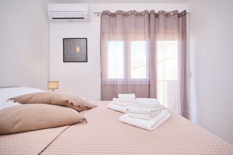 Apartment | 2 bedrooms, iron/ironing board, free WiFi, bed sheets