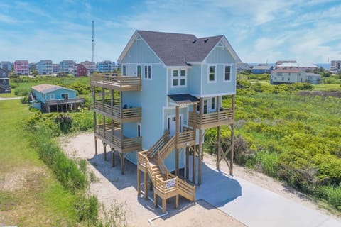 Surf or Sound Realty - 1195 - September Sessions - Exterior -3